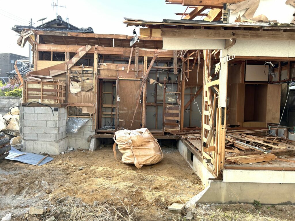 島根県松江市での解体工事施工事例
上屋の解体工事